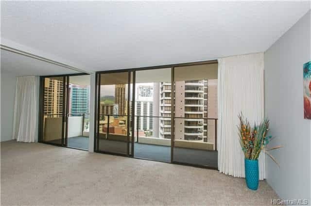 DIAMOND HEAD VIEWS IN WAIKIKI FOR AS LITTLE AS $17,340 DOWN!